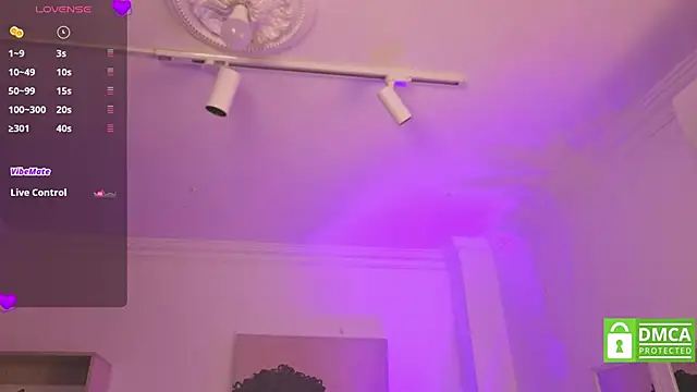 Aleejaa   online show from November 3, 2025, 11:33 am