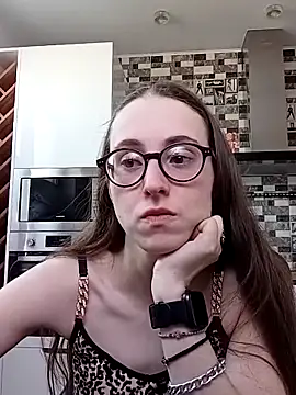 MartiniiSelenna online show from February 17, 2025, 9:46 am