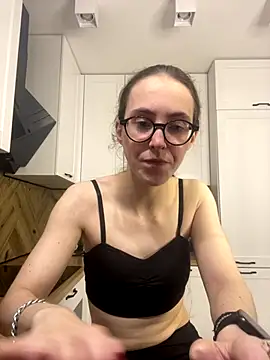 MartiniiSelenna online show from October 23, 2025, 5:40 am