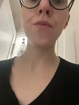 MartiniiSelenna online show from March 24, 2026, 6:51 am