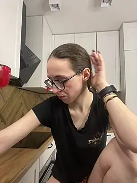 MartiniiSelenna online show from April 10, 2026, 5:56 am