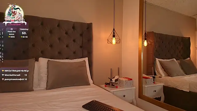 AngelinaRoss  online show from December 28, 2024, 5:14 pm