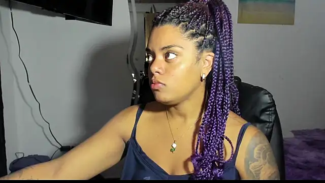 ladyrd1 online show from October 2, 2025, 10:50 pm