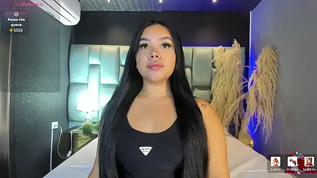 Snapshot of MarianaGarciaa__ chatting on June 19, 2026, 7:28 pm MarianaGarciaa online show from June 19, 2026, 7:28 pm