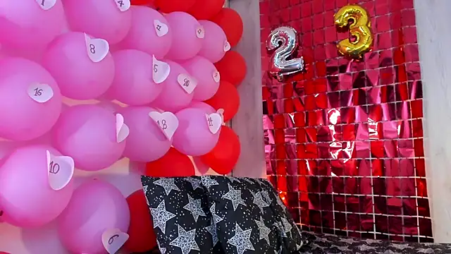 lovely kitt online show from February 17, 2025, 11:09 pm