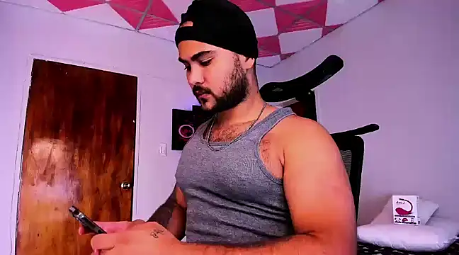 Sebas-hott online show from December 28, 2024, 3:26 am