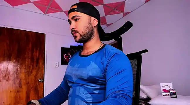 Sebas-hott online show from January 14, 2025, 4:04 am