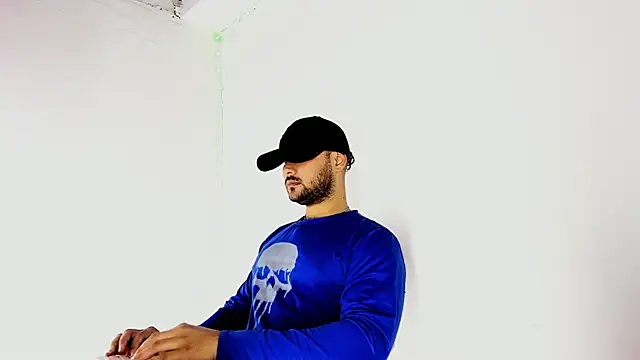 Sebas-hott online show from September 20, 2025, 10:55 pm