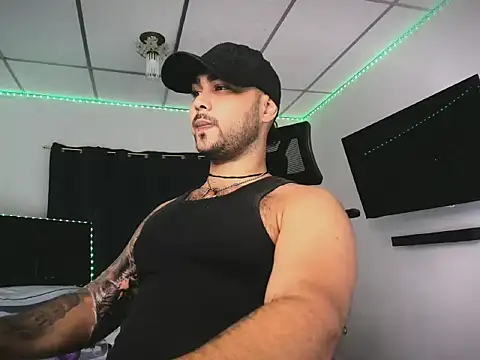 Sebas-hott online show from February 21, 2026, 11:17 pm