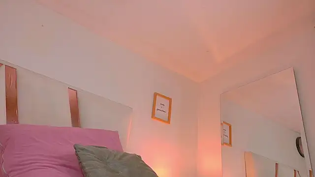 alaia-rogers online show from February 21, 2025, 5:53 pm