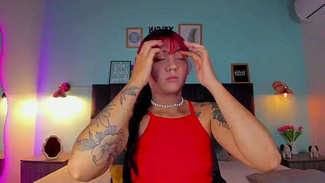 alaia-rogers online show from March 15, 2025, 11:40 am