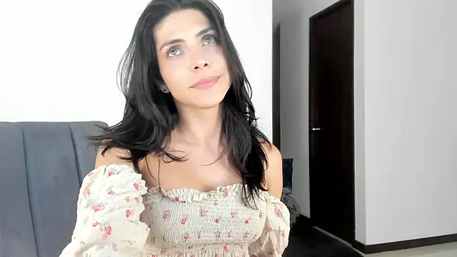 angelturned001 online show from March 6, 2025, 12:32 am