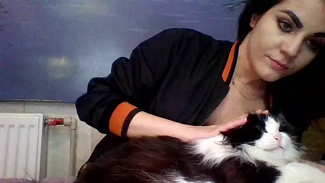 AliceTailor online show from April 15, 2026, 9:37 pm