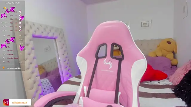 carlaperez  online show from January 28, 2025, 7:00 am