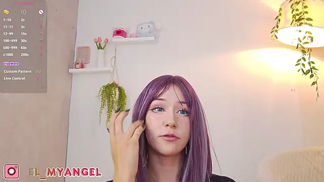 Bella-Franco online show from March 13, 2025, 6:34 pm