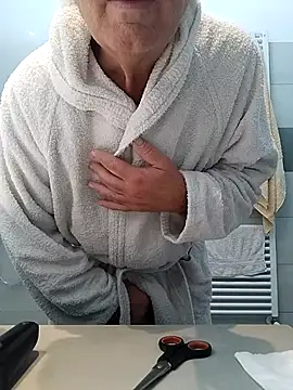 MATTIS11 online show from November 20, 2025, 8:36 am