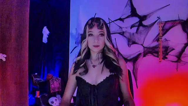 penny sweett  online show from October 30, 2025, 12:23 am