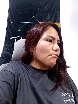 ZUCAAT online show from October 4, 2025, 5:27 am