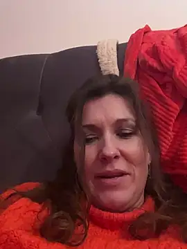 Lwhite1 online show from February 13, 2025, 3:56 pm