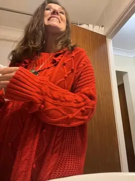 Lwhite1 online show from October 10, 2025, 11:26 pm