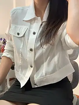 Snapshot of Annabody chatting on June 8, 2026, 8:58 am Annabody online show from June 8, 2026, 8:58 am