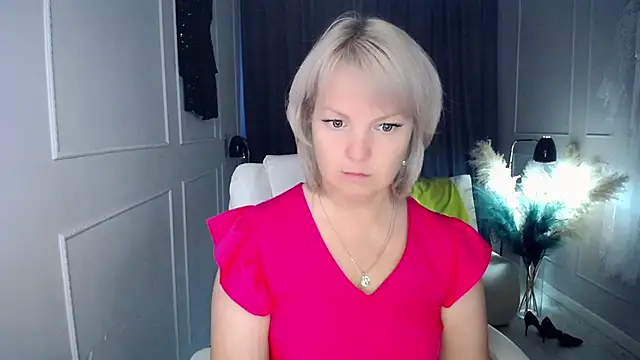 Juarnea online show from October 8, 2025, 8:34 am