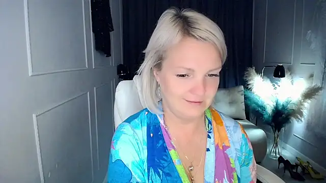 Snapshot of Juarnea chatting on May 30, 2026, 5:43 pm Juarnea online show from May 30, 2026, 5:43 pm