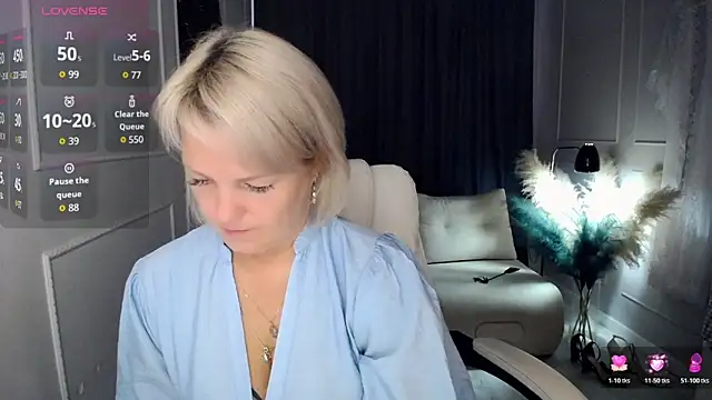 Snapshot of Juarnea chatting on June 6, 2026, 11:04 am Juarnea online show from June 6, 2026, 11:04 am