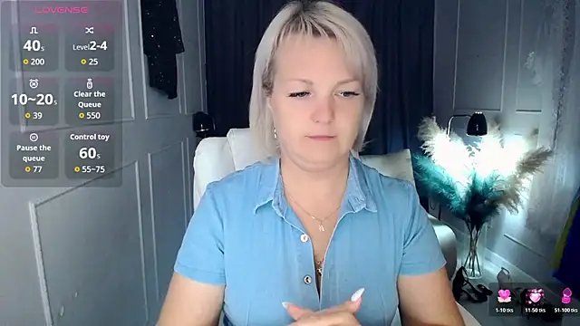 Snapshot of Juarnea chatting on June 11, 2026, 12:47 pm Juarnea online show from June 11, 2026, 12:47 pm