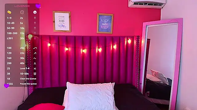 littleebonny online show from January 15, 2025, 1:09 pm