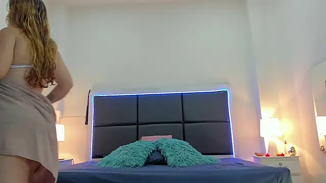 Aslhyn Gomez online show from October 2, 2025, 7:43 pm