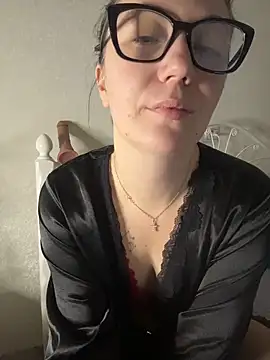 BeatriceTender online show from February 23, 2026, 7:33 pm