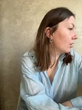 BeatriceTender online show from April 2, 2026, 12:25 pm