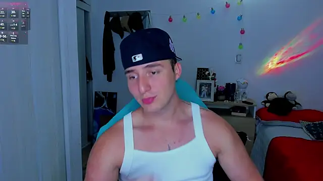 liam oficial02 online show from January 18, 2025, 3:09 am