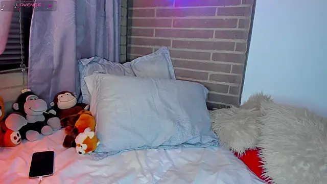 liam oficial02 online show from April 2, 2026, 2:53 am