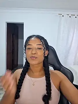 Snapshot of avellanatammy chatting on April 24, 2026, 10:23 pm avellanatammy online show from April 24, 2026, 10:23 pm