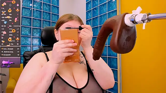 AuroraDemoni online show from March 11, 2025, 9:56 am