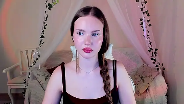 MishkaMe online show from September 17, 2025, 1:35 pm