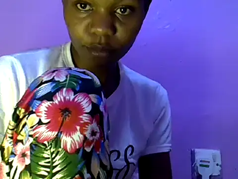 Cute tamara online show from January 22, 2025, 1:42 am