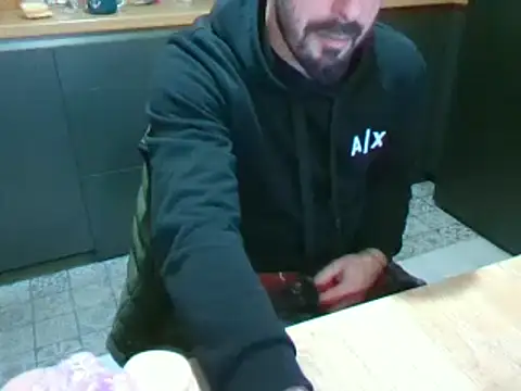 giorgakaci69 online show from December 7, 2024, 2:53 am