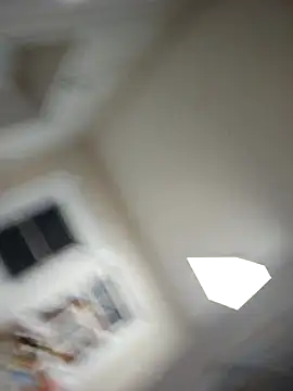 Snapshot of den-rock4u chatting on December 22, 2025, 10:01 am den-rock4u online show from December 22, 2025, 10:01 am