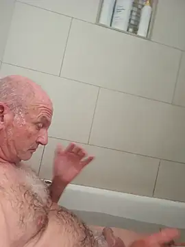 Snapshot of den-rock4u chatting on February 12, 2026, 1:44 am den-rock4u online show from February 12, 2026, 1:44 am