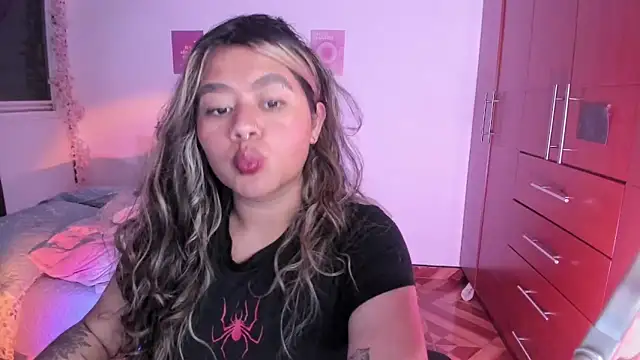 StephaniFox online show from October 4, 2025, 11:36 pm