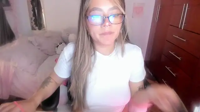 StephaniFox online show from February 13, 2026, 1:23 am