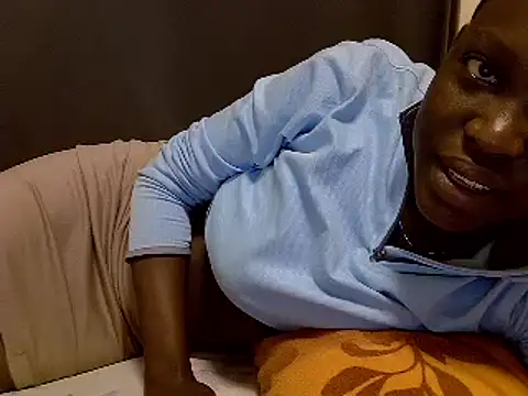 Snapshot of heather_savage chatting on February 20, 2025, 10:26 pm heather savage online show from February 20, 2025, 10:26 pm