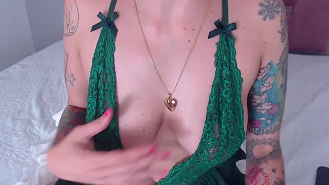 EmiliaKurt online show from February 10, 2025, 4:25 pm