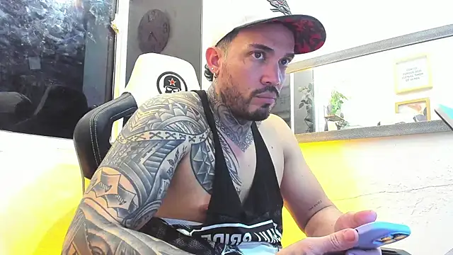 Angel sex latin online show from February 5, 2025, 8:21 am