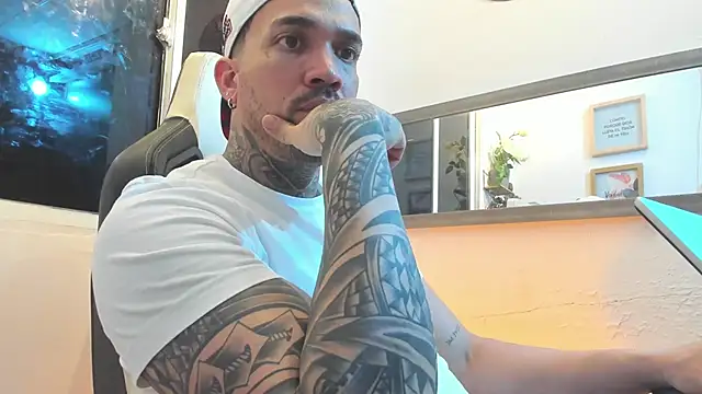 Angel sex latin online show from February 8, 2025, 3:30 am