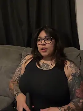 miacanela xo online show from June 1, 2026, 2:24 am