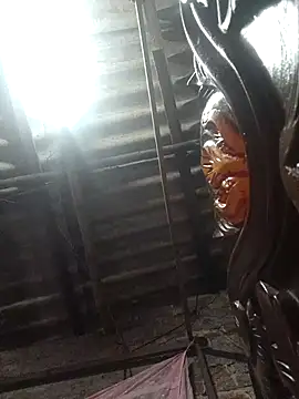 HotSexyBoudi online show from October 18, 2025, 9:21 am